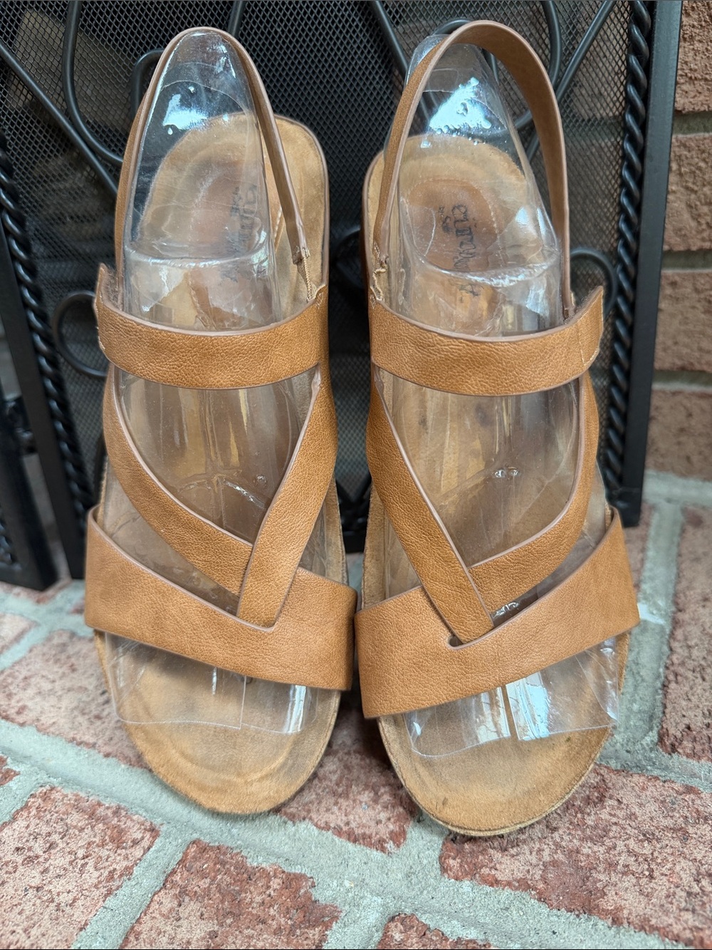 Eurosport Women’s Tan Strappy Comfort Sandals, EUC, Size 8.5 - Picture 9 of 9
